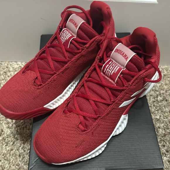 Red Adidas Indiana shoes - Picture 2 of 9